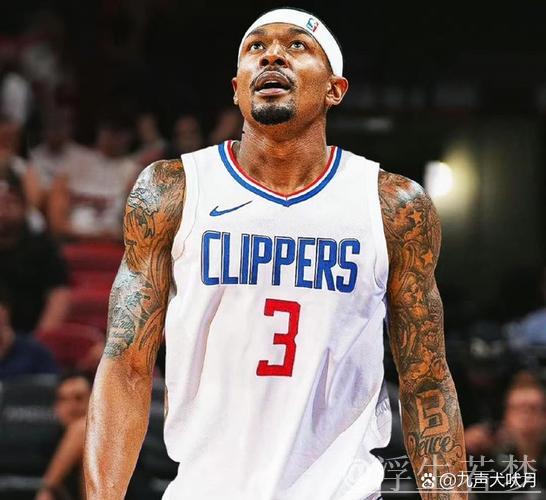 戈登封盖鲍威尔 小波特追身命中三分 戈登封盖鲍威尔 小波特追身命中三分